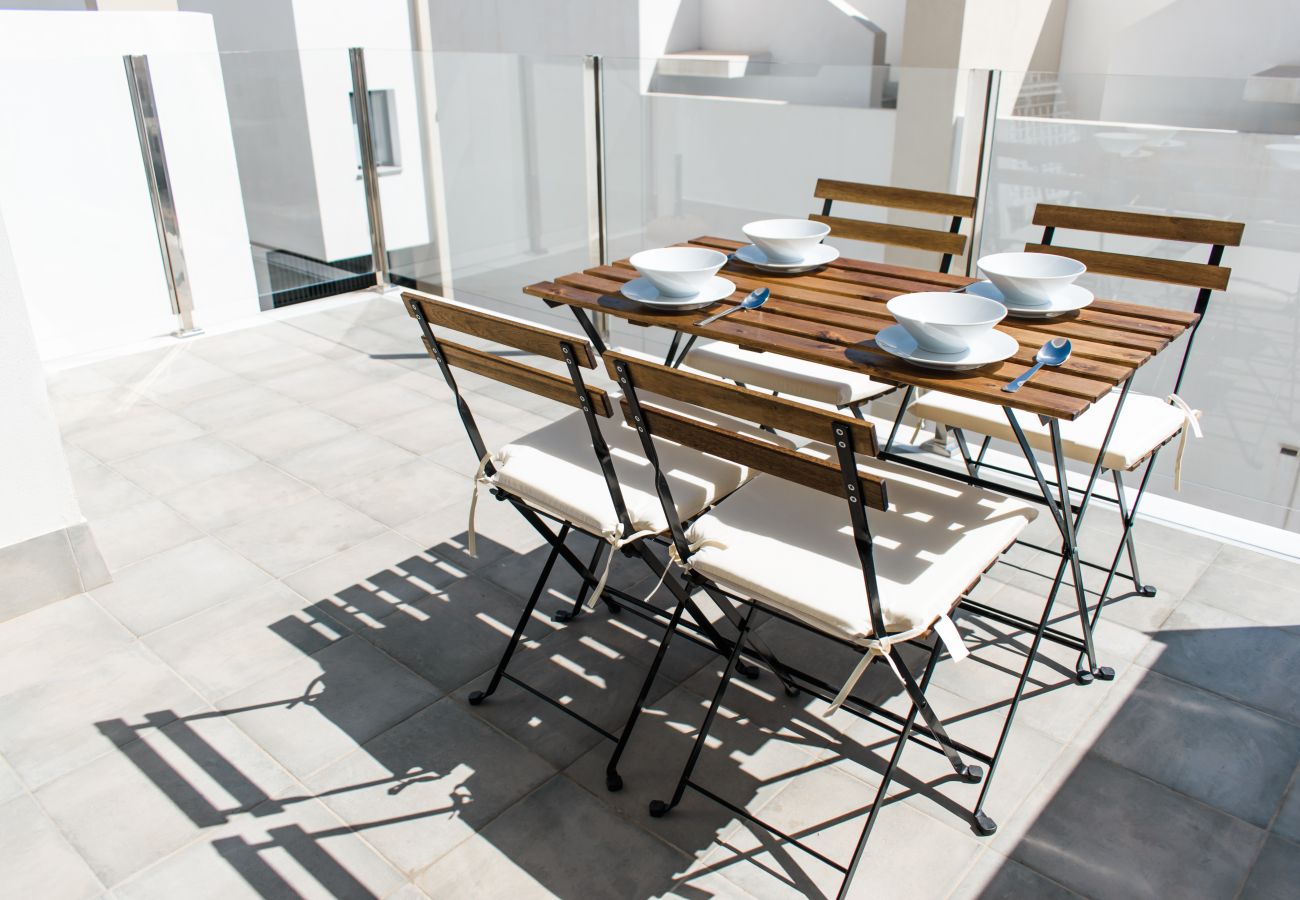 Stadthaus in Nerja - Stadthaus mit Dachterrasse und privatem Pool