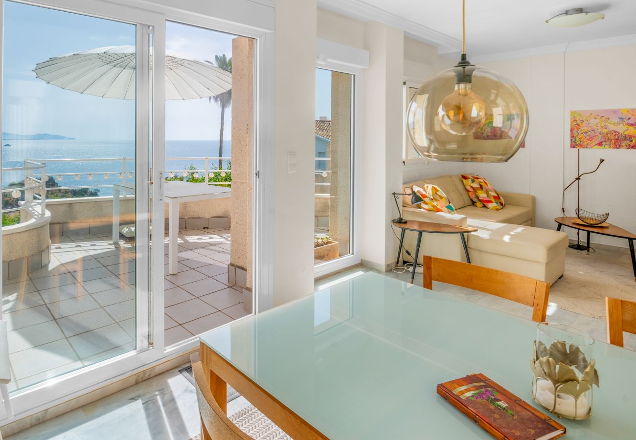 Stadthaus in La Herradura - Reihenhaus am Strand mit Pool und Meerblick