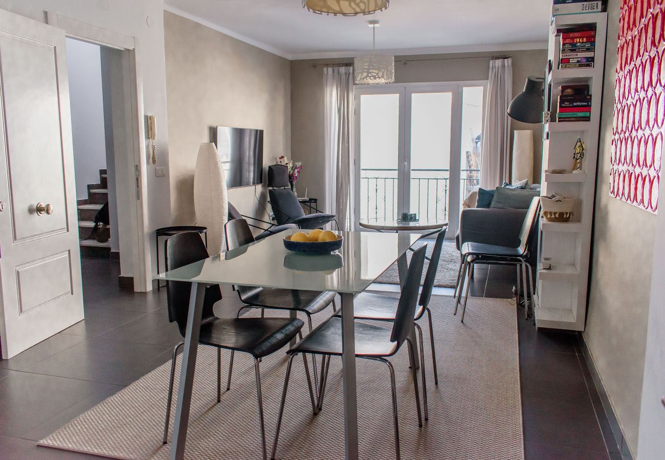 Ferienwohnung in Nerja - Penthouse, 100 kvm Dachterrasse im Stadtzentrum