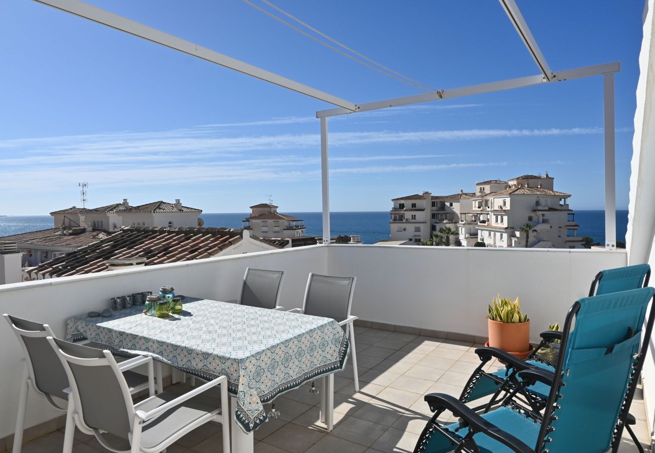 Ferienwohnung in Almuñecar - Penthouse, Terrasse, Meerblick, 2 Min. zu Fuß zum Strand