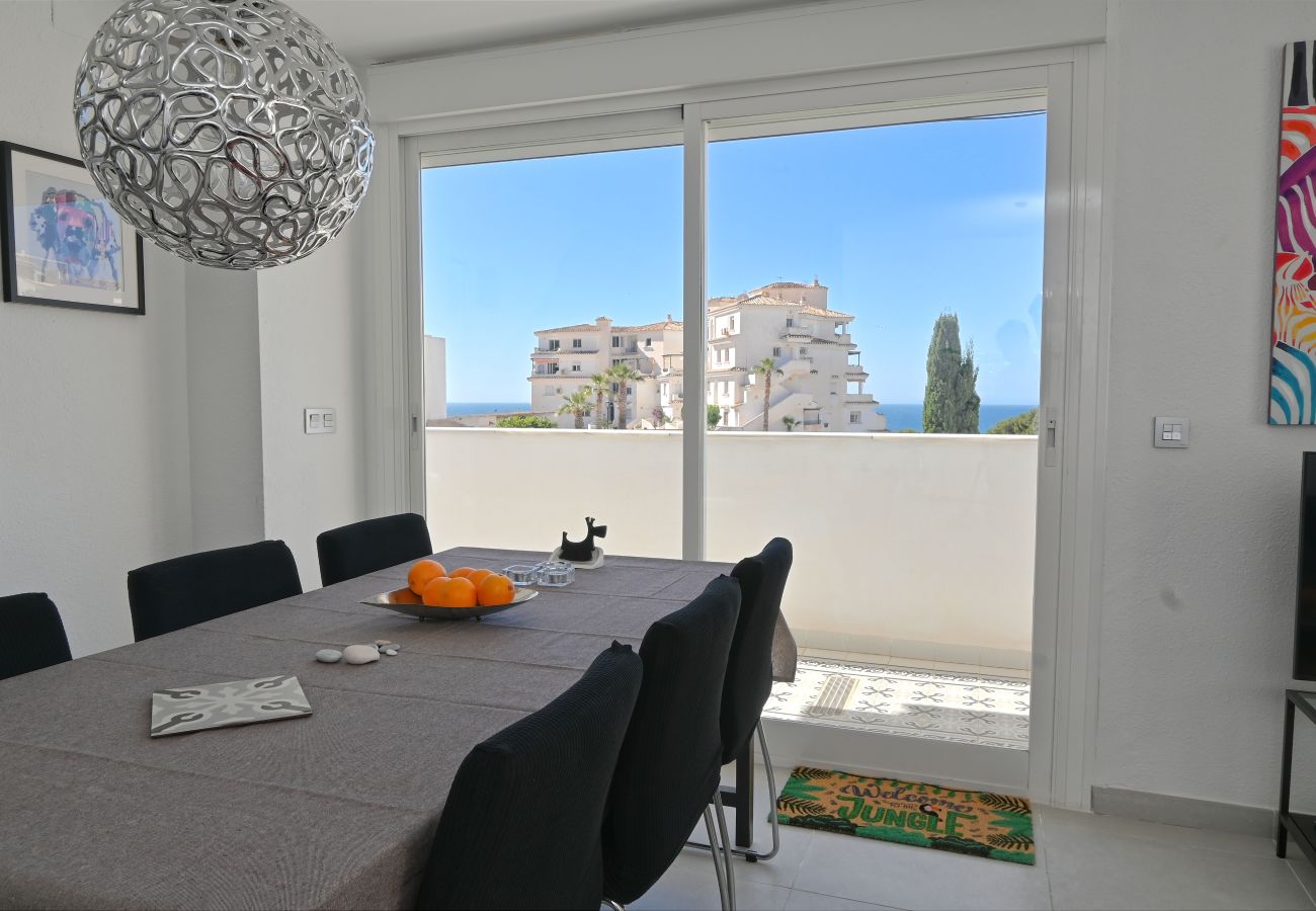 Ferienwohnung in Almuñecar - Penthouse, Terrasse, Meerblick, 2 Min. zu Fuß zum Strand