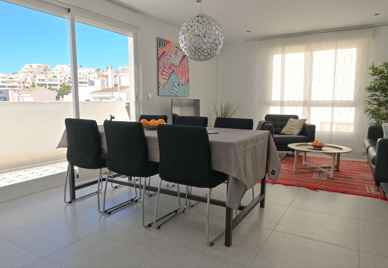 Ferienwohnung in Almuñecar - Penthouse, Terrasse, Meerblick, 2 Min. zu Fuß zum Strand