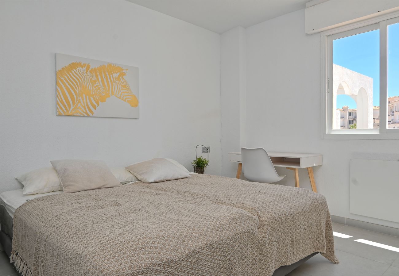 Ferienwohnung in Almuñecar - Penthouse, Terrasse, Meerblick, 2 Min. zu Fuß zum Strand