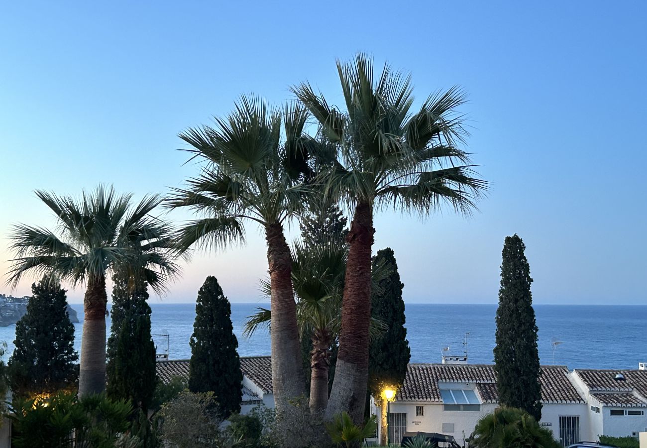 Stadthaus in La Herradura - Elegantes Stadthaus, große Terrasse, Pool und Paddle-Plätze