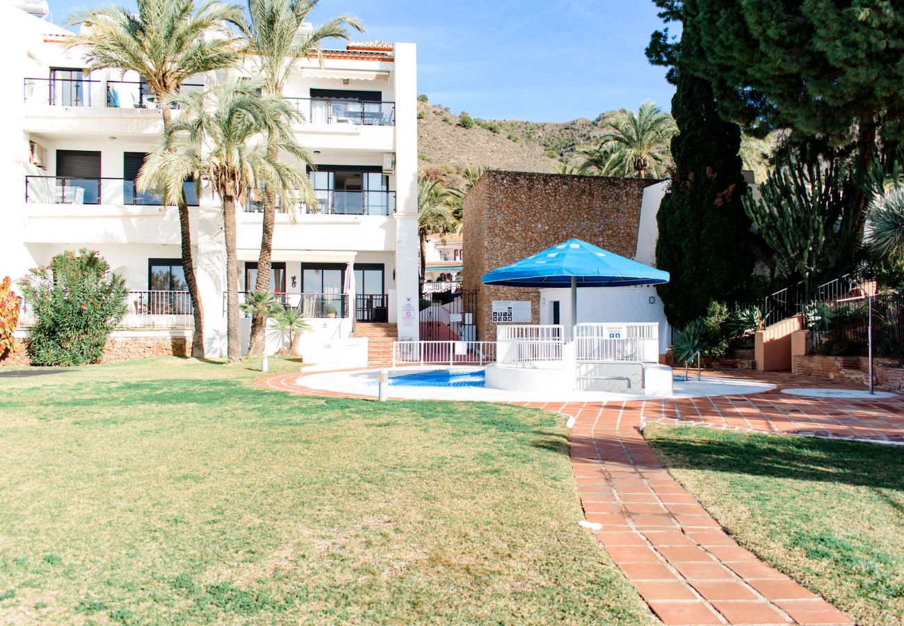 Stadthaus in Nerja - Gemütliches Haus in Capistrano, in der Nähe von Nerjas größtem Pool