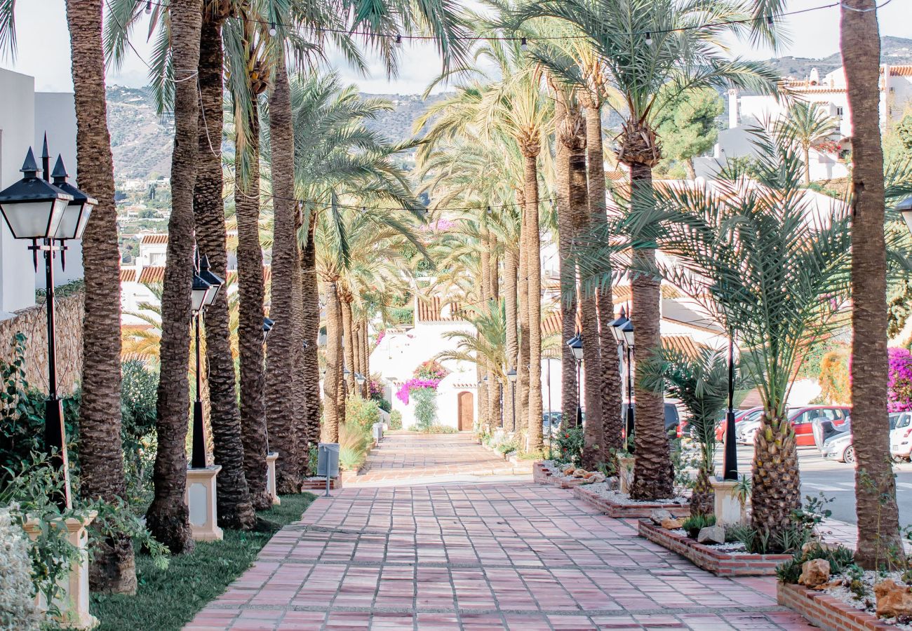 Stadthaus in Nerja - Gemütliches Haus in Capistrano, in der Nähe von Nerjas größtem Pool