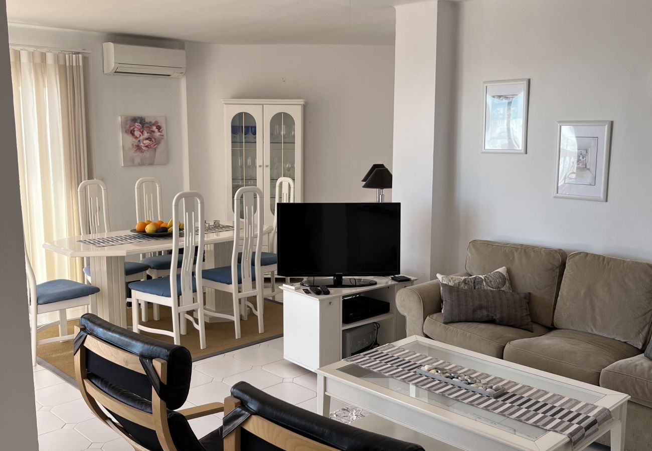 Ferienwohnung in Nerja - Wunderschöne Wohnung mit Meerblick und großer Terrasse 