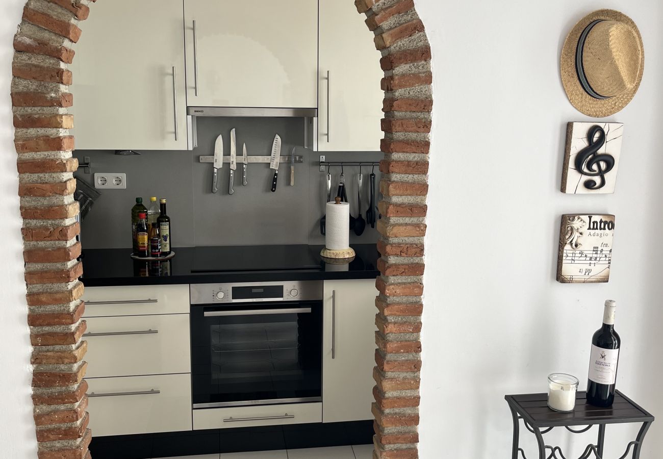 Ferienwohnung in Nerja - Wunderschöne Wohnung mit Meerblick und großer Terrasse 