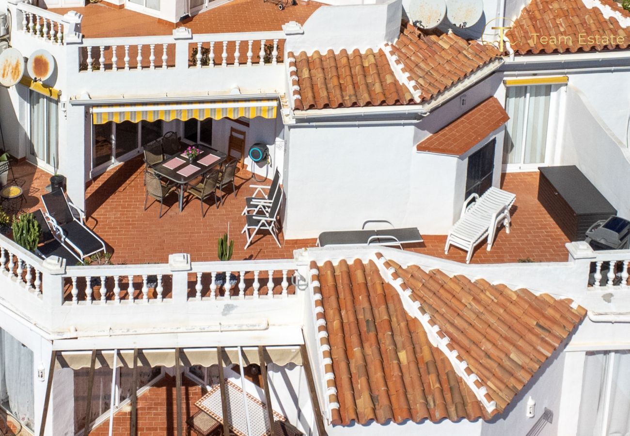 Ferienwohnung in Nerja - Wunderschöne Wohnung mit Meerblick und großer Terrasse 