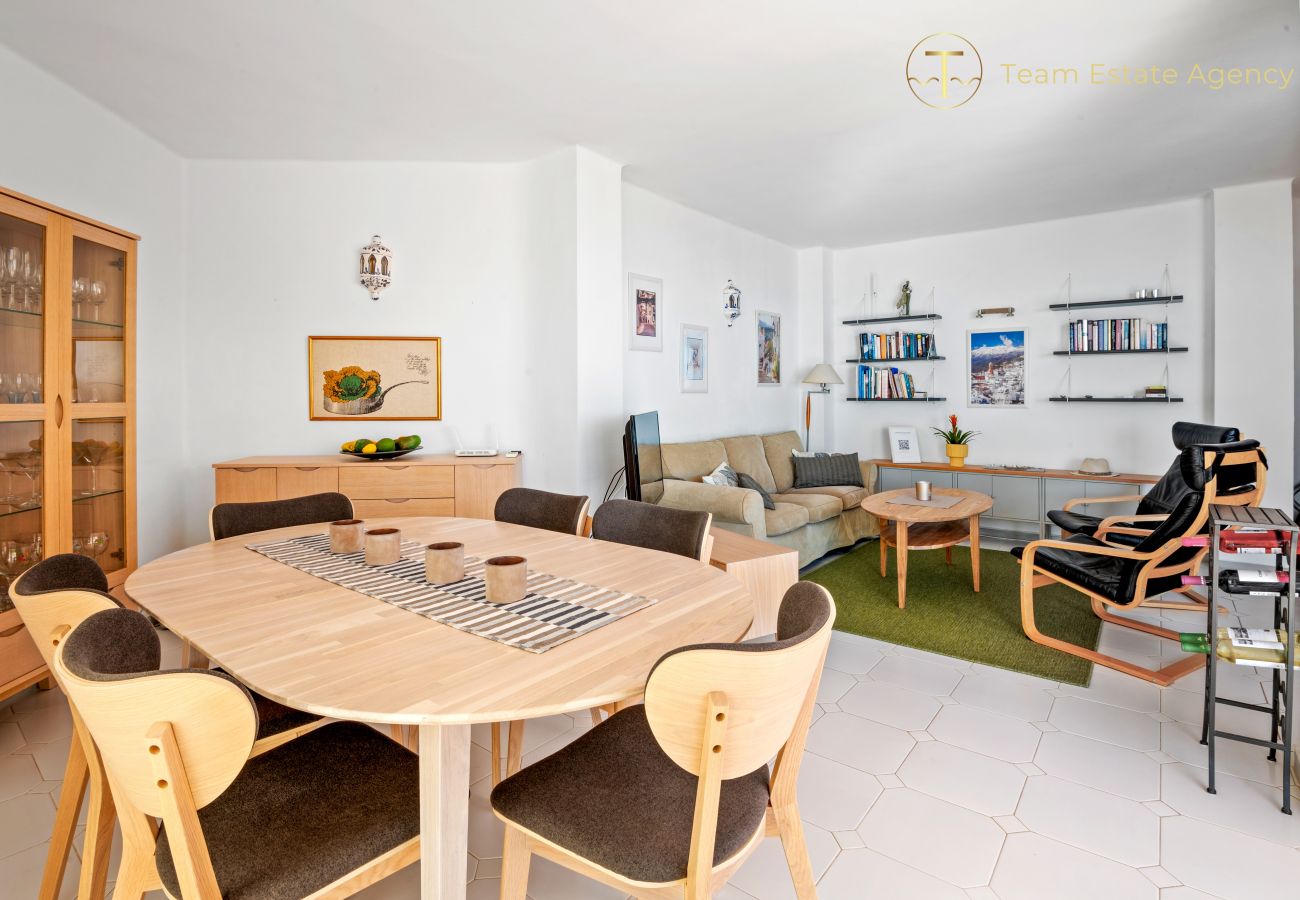 Ferienwohnung in Nerja - Wunderschöne Wohnung mit Meerblick und großer Terrasse 