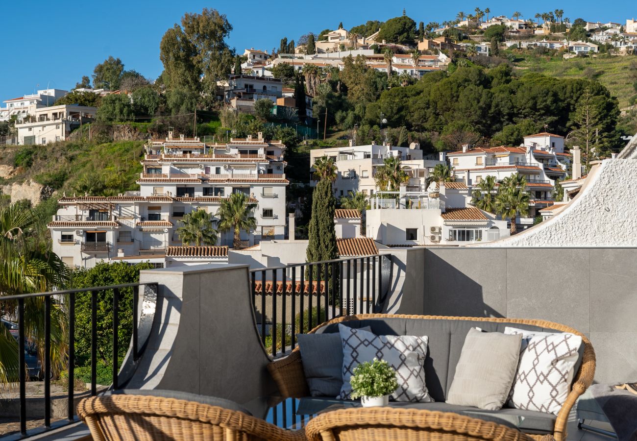 Ferienwohnung in Almuñecar - Luxuriöses Penthouse mit großer Dachterrasse – 2 Minuten zum traumhaften Strand