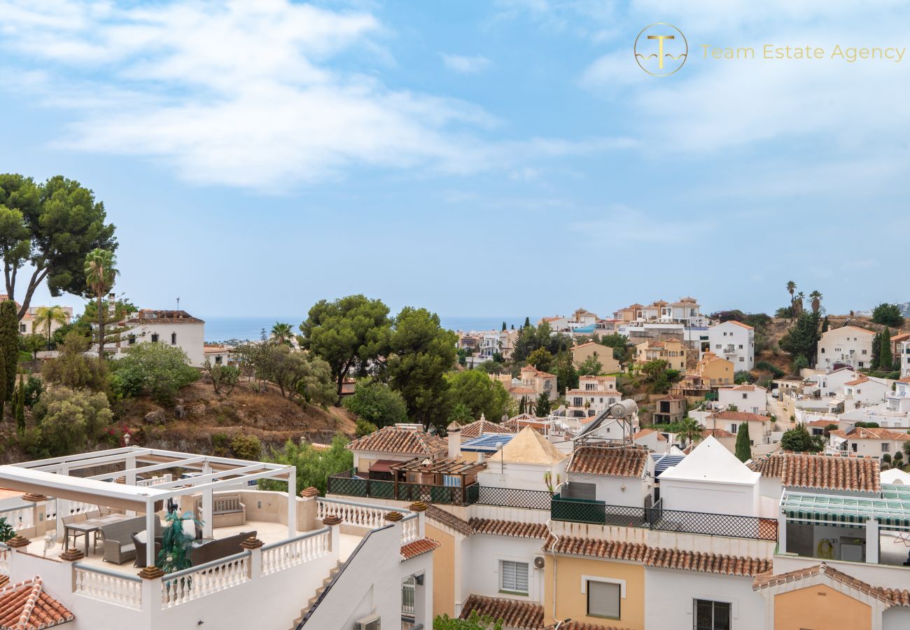 Stadthaus in Nerja - Dachterrasse, nahe dem Burriana-Strand und Stadtzentrum