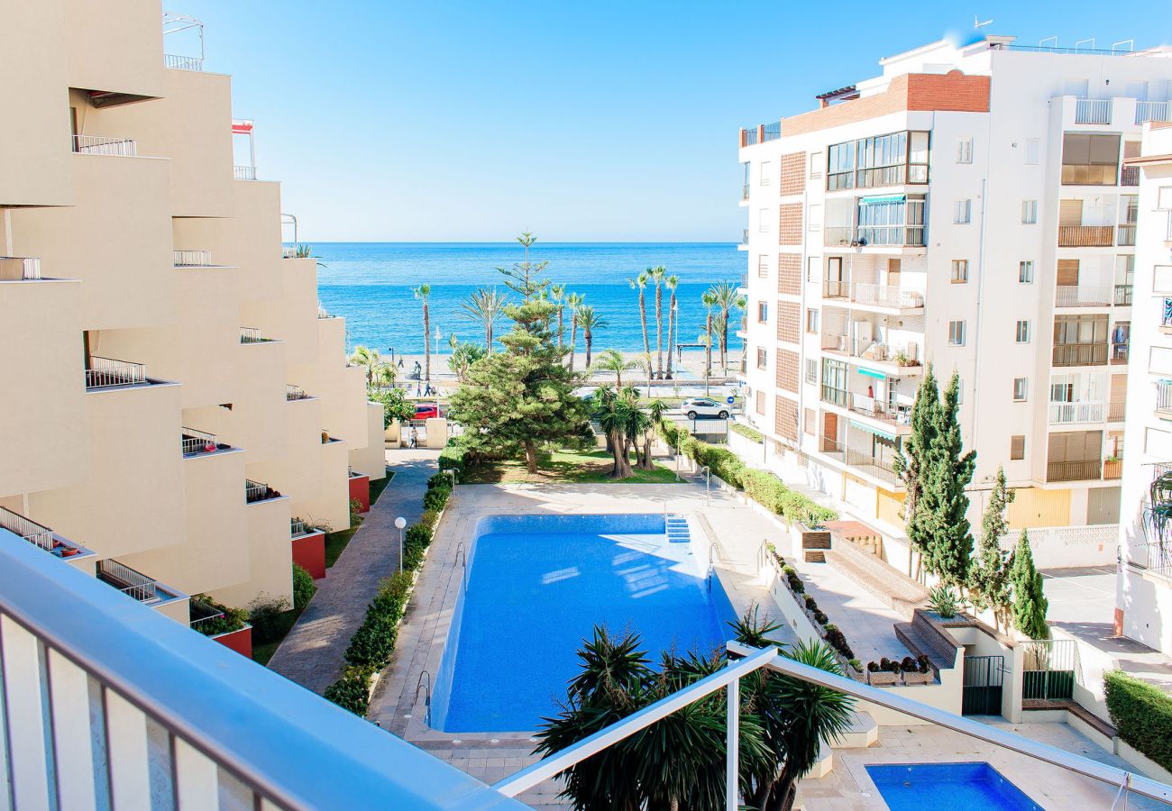 Apartamento en Almuñecar - Dos Terrazas, piscina en Playa San Cristóbal