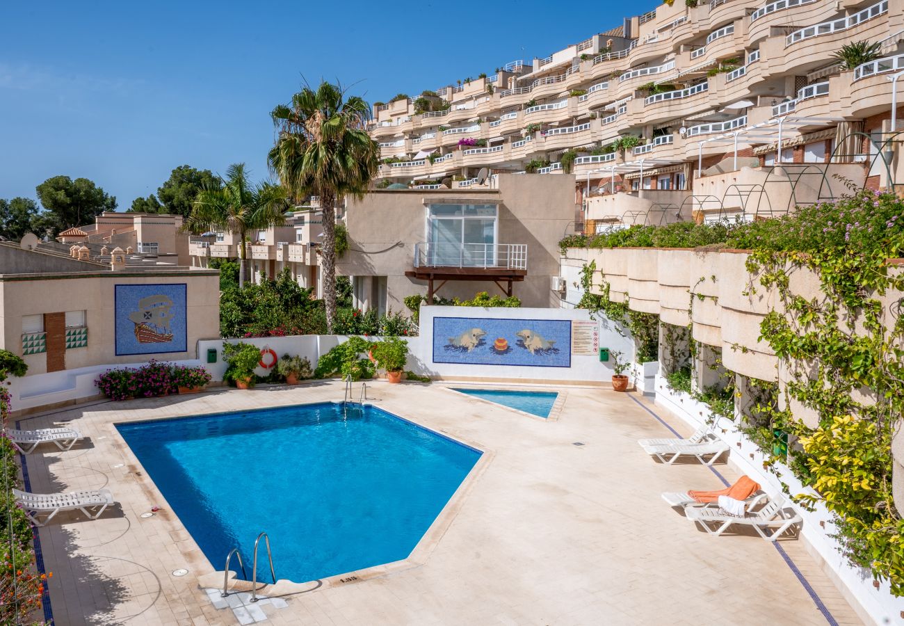 Casa adosada en La Herradura - Primera línea de playa, piscina, casa adosada con vistas al mar.