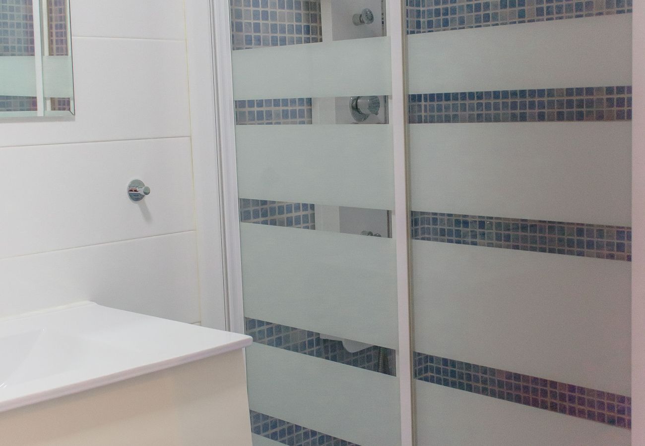 Apartamento en Nerja - Apartamento, azotea de 100 kvm en el centro de la ciudad.