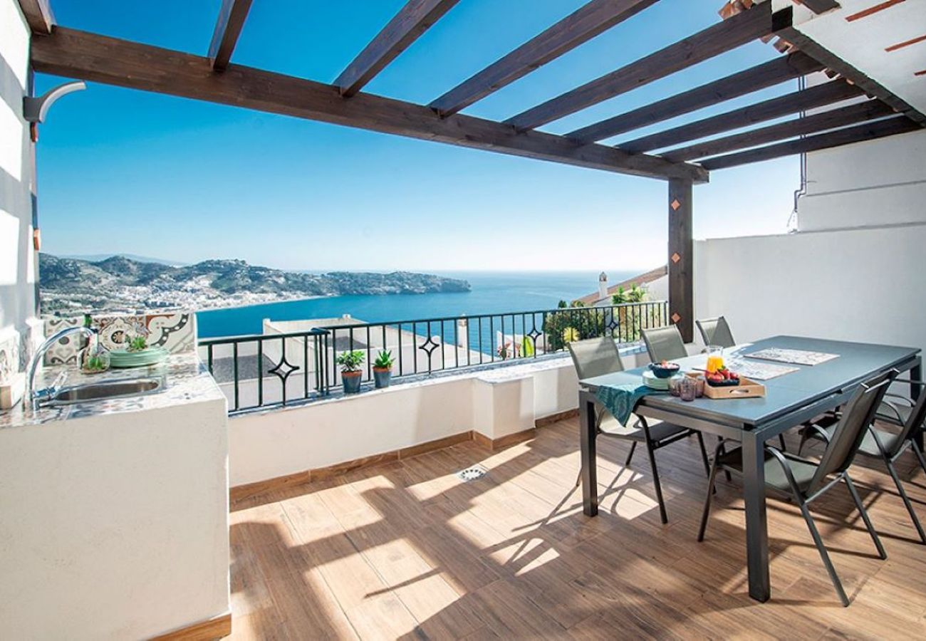 Casa adosada en La Herradura - Adosado, vistas al mar, gran terraza, piscina y pistas de pádel