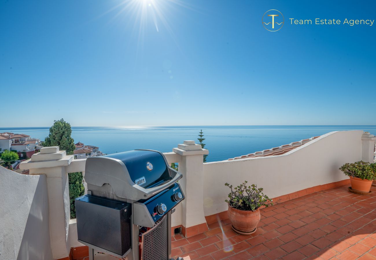 Apartamento en Nerja - Maravilloso apartamento con vistas al mar y gran terraza,