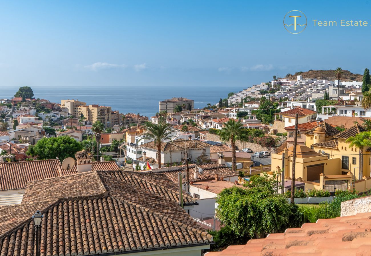 Casa adosada en Almuñecar - Vista al mar, 2 terrazas, cerca de la playa y restaurantes