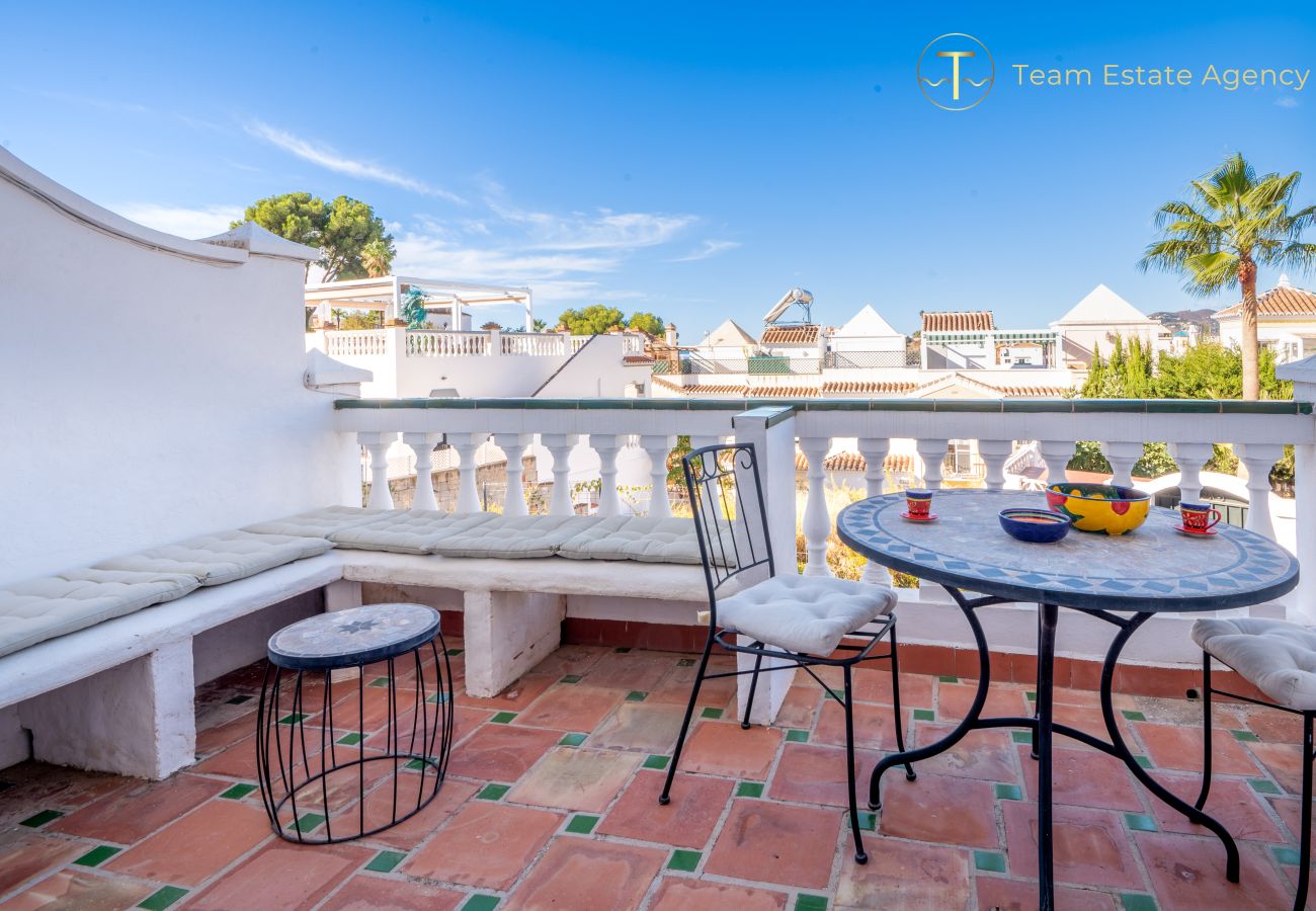 Casa adosada en Nerja - Terraza en la azotea, cerca de la playa de Burriana y el centro