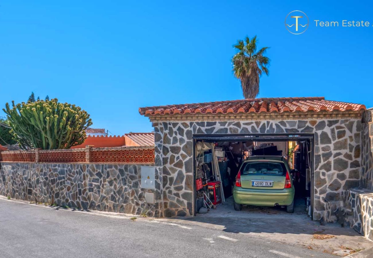 Villa en Almuñecar - Casa de ensueño a 5 min. a pie de la playa de San Cristóbal