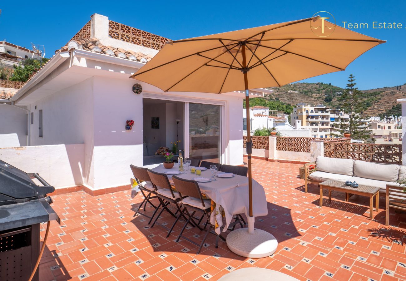 Apartment in Almuñecar - Magic sea view, 2 min. walk to beach.