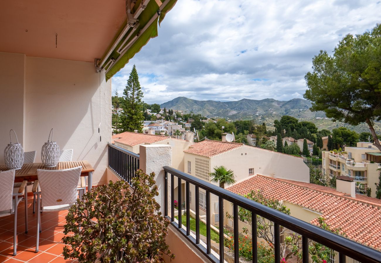 Apartment in La Herradura - Cozy Apt with Pool, Tennis/Padel, Sea & Mountain Views