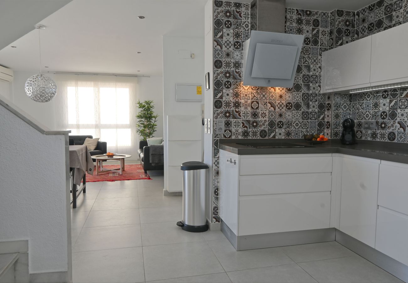 Apartment in Almuñecar - Penthouse, Terrace, Sea view 2 min. walk to beach