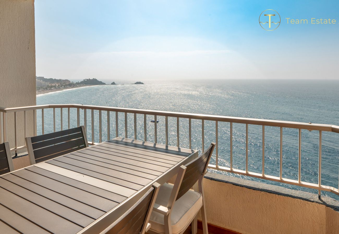 Apartment in Almuñecar - Top-Floor, San Cristobal Apt, Sea View, Central Location