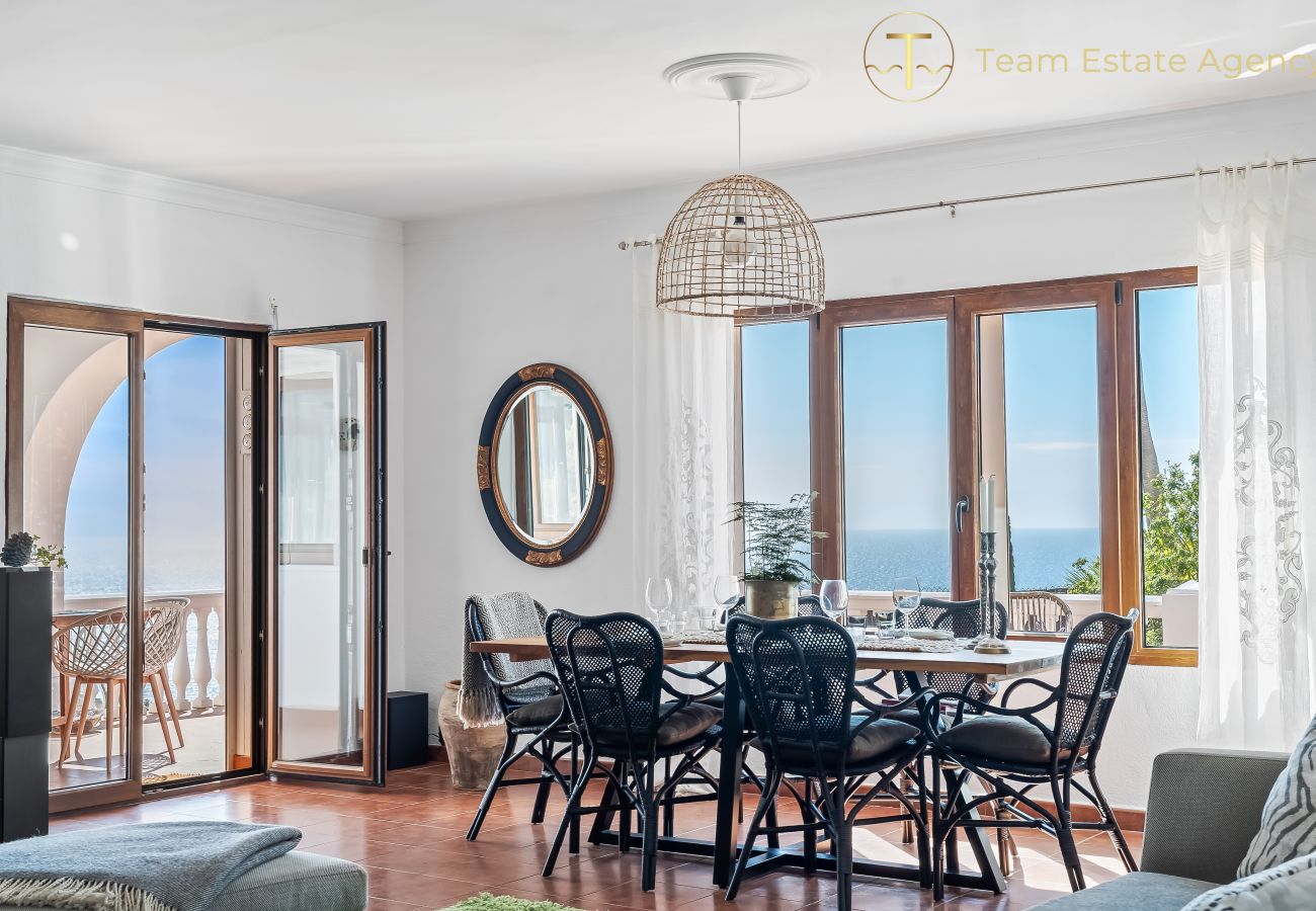 Villa i Almuñecar - Elegant retreat med fantastisk havsutsikt